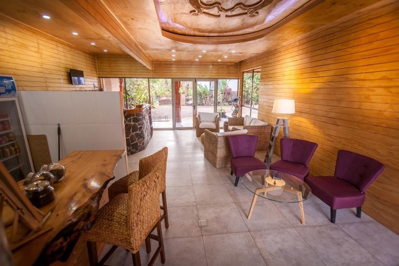 Hotel Easter Island Eco Lodge