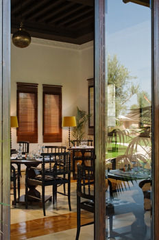 Hotel Les 5 Djellabas