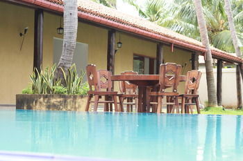 Hotel Earl's Passikudah