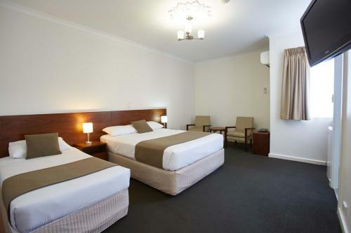 Rose Hotel & Motel