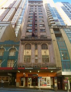 Nomads Westend Backpackers - Hostel