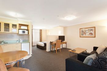 Hotel Melbourne Metropole Central
