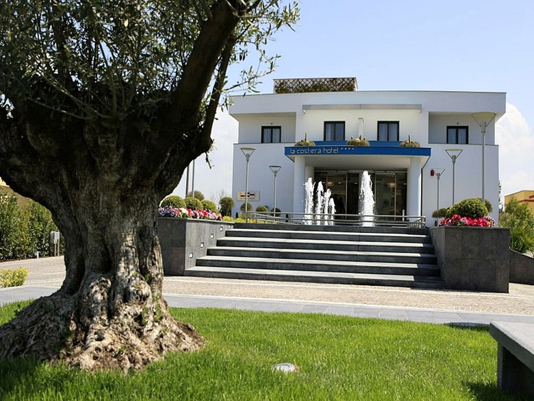 Hotel La Costiera