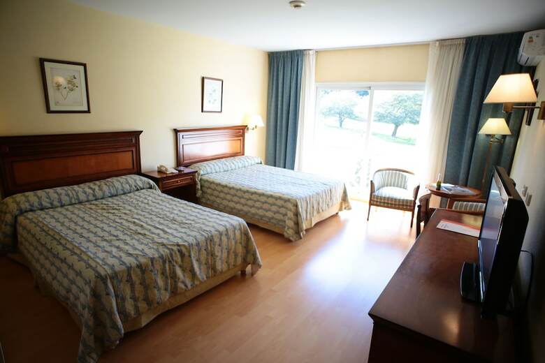 Hotel Howard Johnson Inn Villa General Belgrano