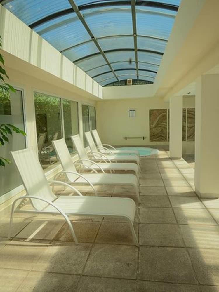 Hotel Howard Johnson Inn Villa General Belgrano