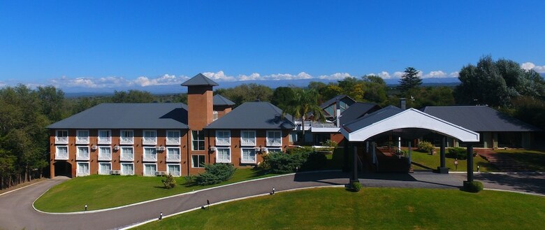 Hotel Howard Johnson Inn Villa General Belgrano