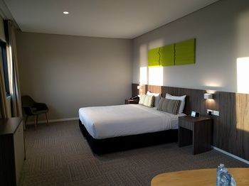 Hotel Ibis Styles The Entrance