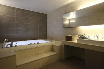Imt Hotel