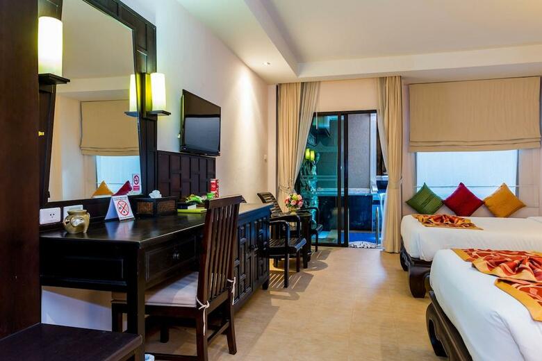 Hotel Nipa Resort