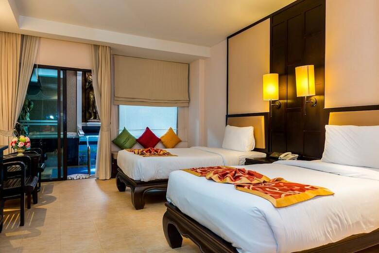 Hotel Nipa Resort