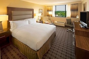 Hotel Crystal City Hilton