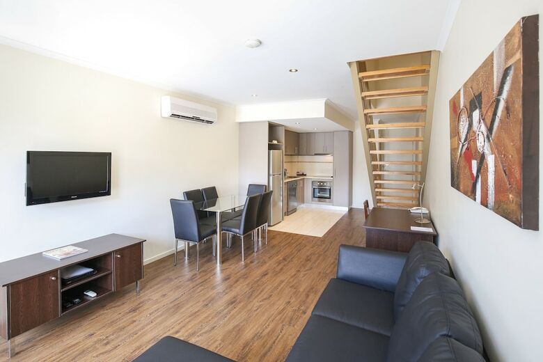 Aquarius Apartments And Cabins