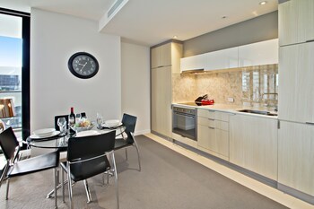 Aparthotel Southbank Apartments - Wrap