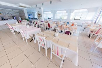 Marti Beach Hotel