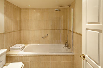 Taplow House Hotel
