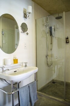 Hostal Ren I Tang