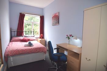 Manu's Place Shared Apartments