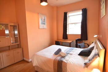 Manu's Place Shared Apartments