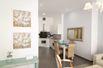 Holidays 2 Malaga Charming Apartments