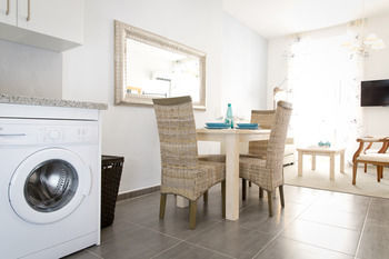 Holidays 2 Malaga Charming Apartments