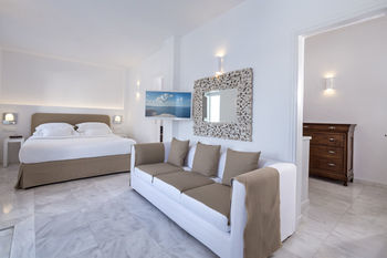 Canaves Oia Hotel