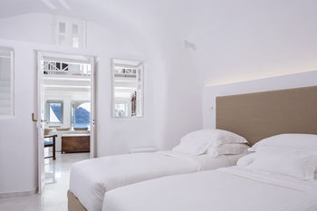 Canaves Oia Hotel