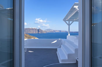 Canaves Oia Hotel