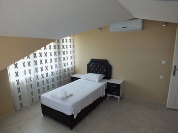 Greenpeace Hotel
