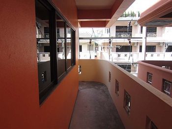 Hostal Drunken Duck Guesthouse
