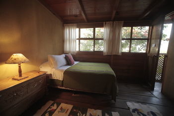 Yellow House - Hostel