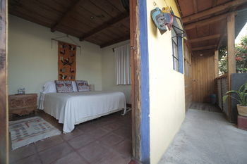 Yellow House - Hostel