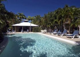 Hotel Comfort Inn Trinity Beach Club