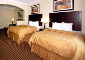 Hotel Comfort Suites (baytown)