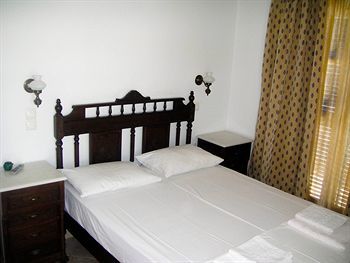 Maistrali Studios & Apartments