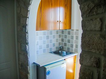 Maistrali Studios & Apartments