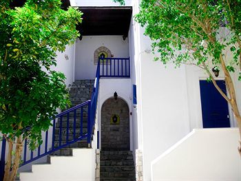 Maistrali Studios & Apartments
