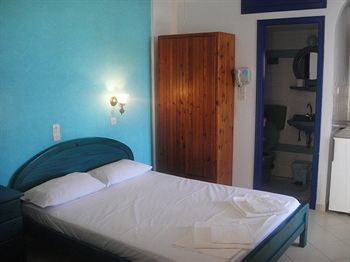 Maistrali Studios & Apartments
