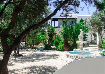 Maistrali Studios & Apartments