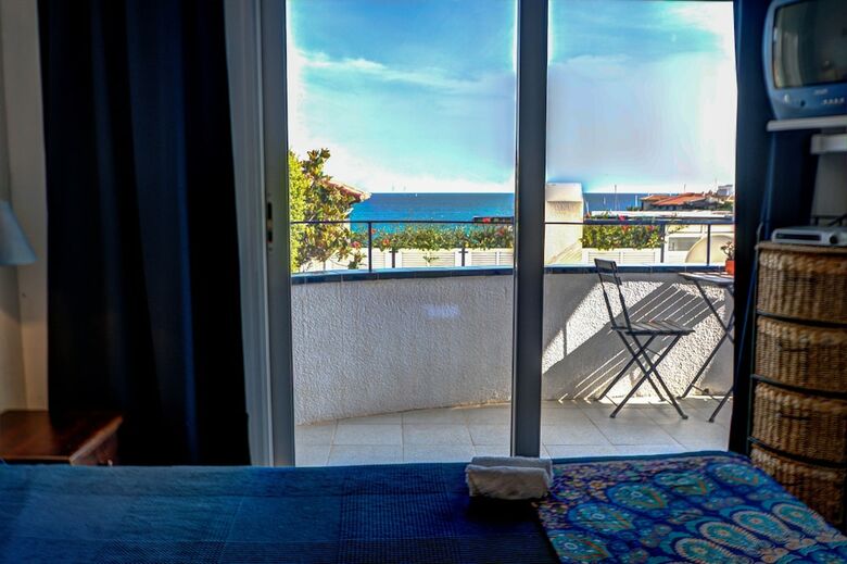 Apartment By The Sea