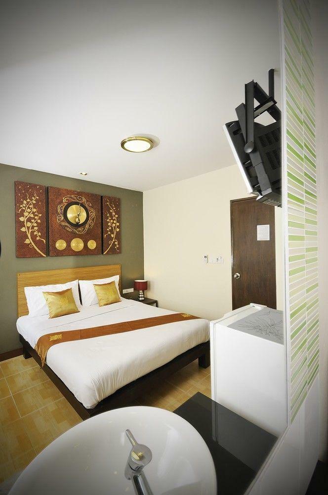 Hotel Sleep With Inn
