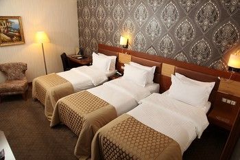 Armis Hotel