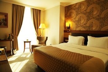 Armis Hotel