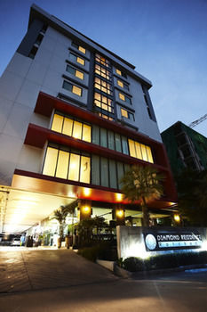 Diamond Residence Ratchada Hotel