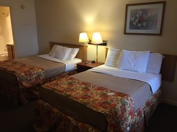 Hotel Wildwood Inn Tropical Dome & Theme Suites