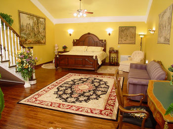 Hotel Wildwood Inn Tropical Dome & Theme Suites