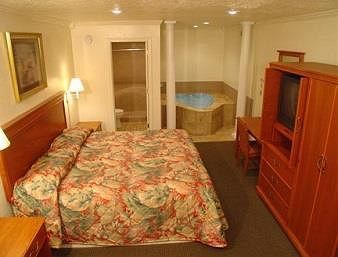 Hotel Wildwood Inn Tropical Dome & Theme Suites