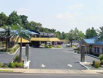 Hotel Wildwood Inn Tropical Dome & Theme Suites