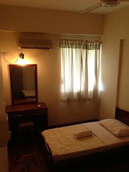 Aparthotel Kuah Town Service Suite Apartment