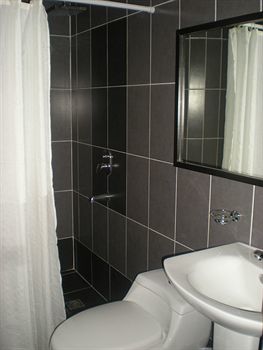 Richmond Plaza Hotel