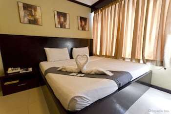 Richmond Plaza Hotel